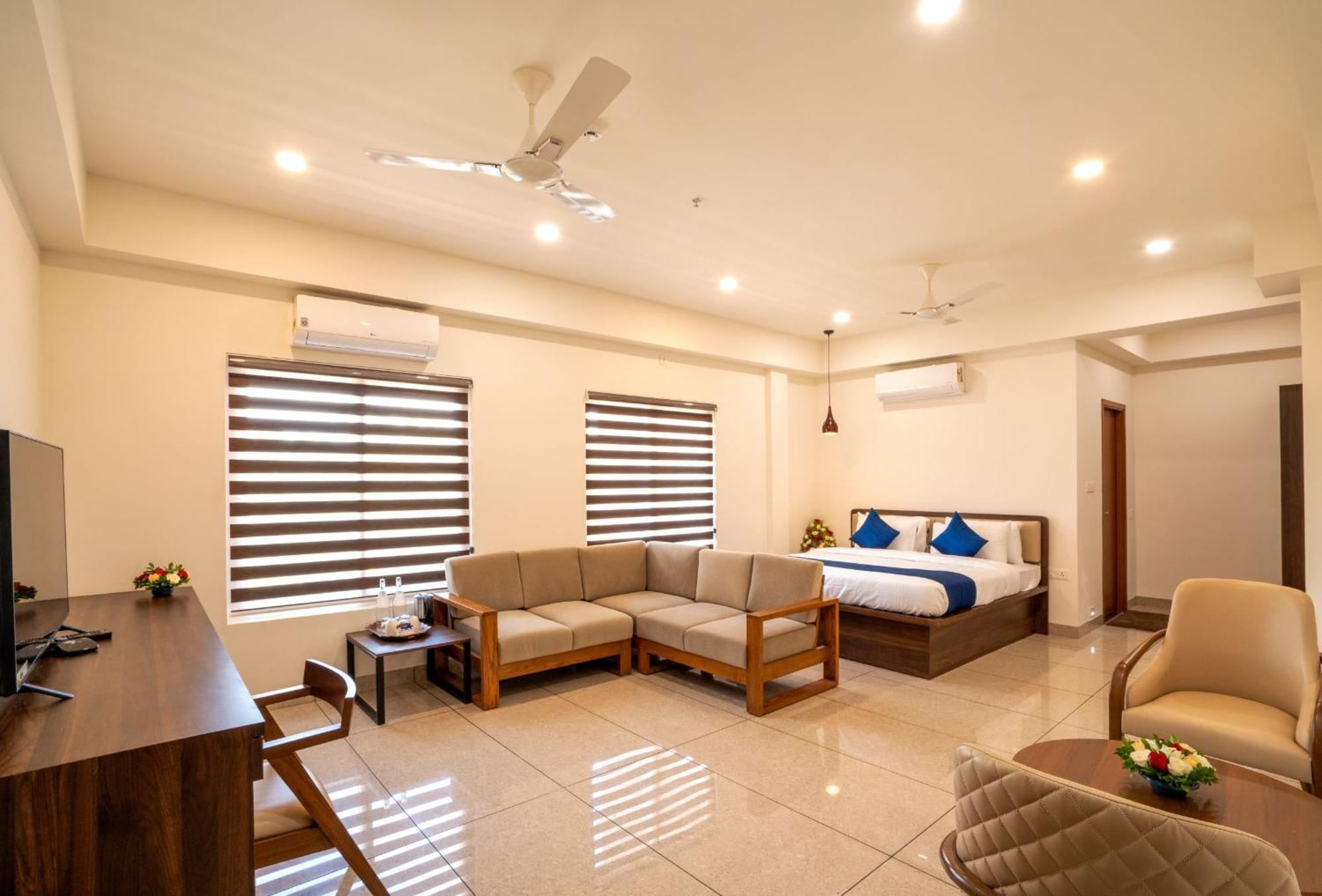 Kumbanad Heritage Hotel Vennikulam Exterior foto